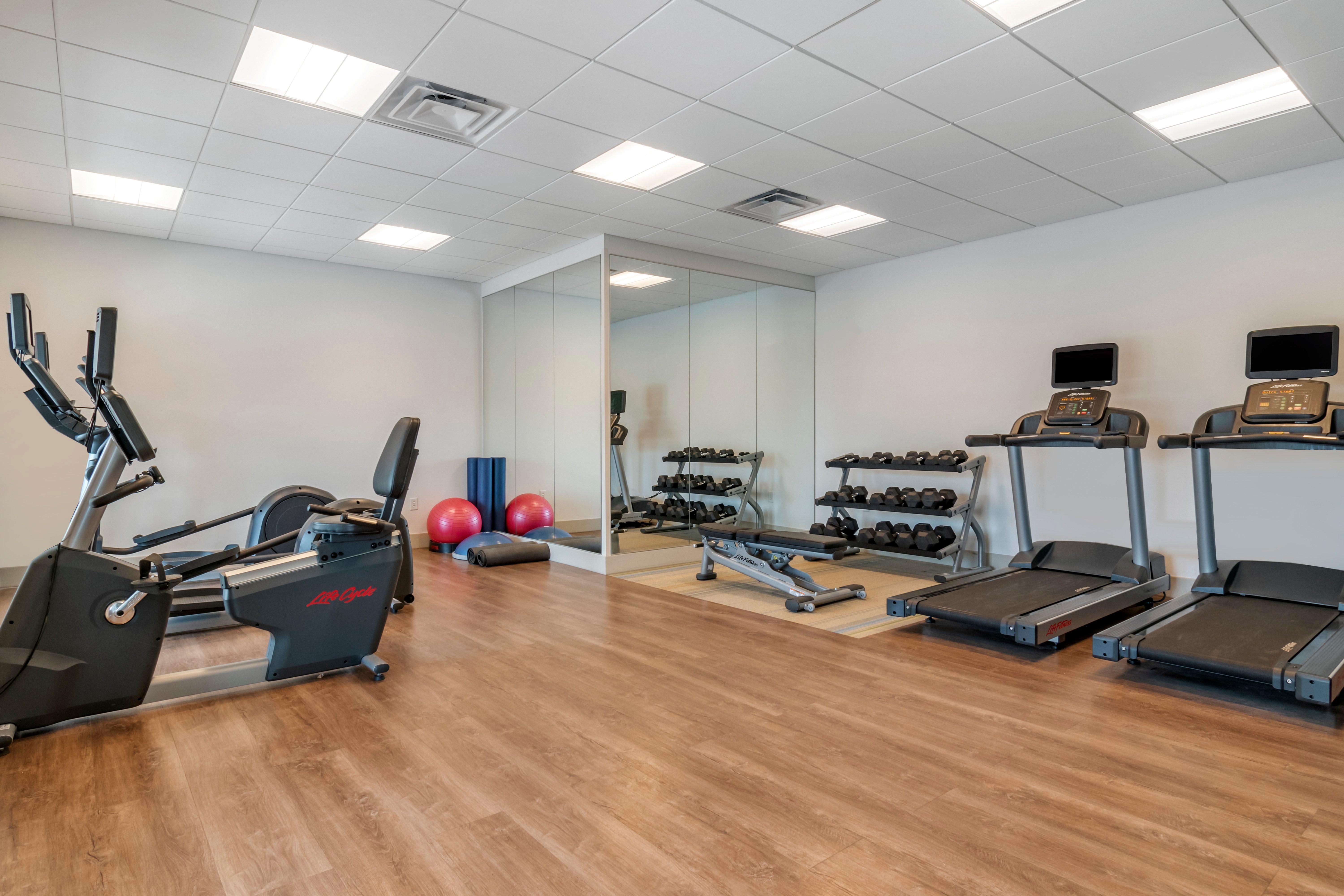Holiday Inn Express & Suites - Lancaster - Mount Joy By Ihg ภายนอก รูปภาพ